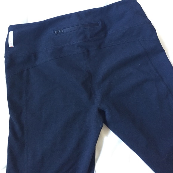 Black Zella Leggings W/ Mesh Detailing Size Small - Picture 3 of 6